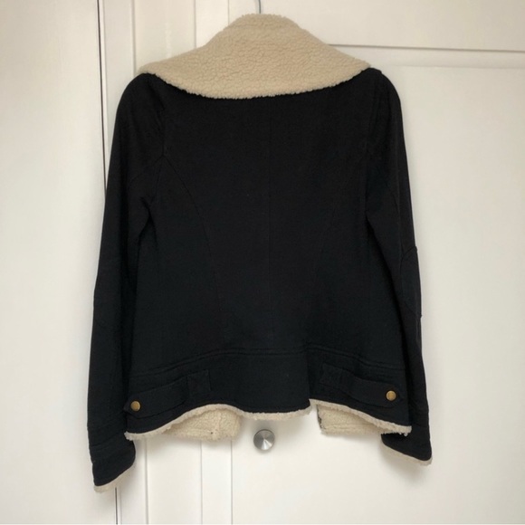 Express Faux Shearling Jacket - Picture 2 of 4